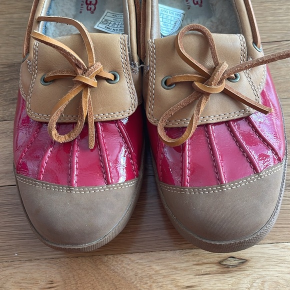 UGG Australia Ashdale Leather Waterproof Loafer - Picture 7 of 8